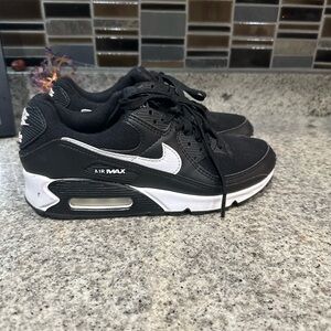 Nike Air Max Echo Women's Black and White Sneakers